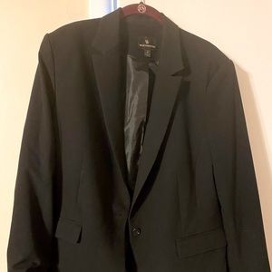 Black business suit jacket. Worthington. Size 18.